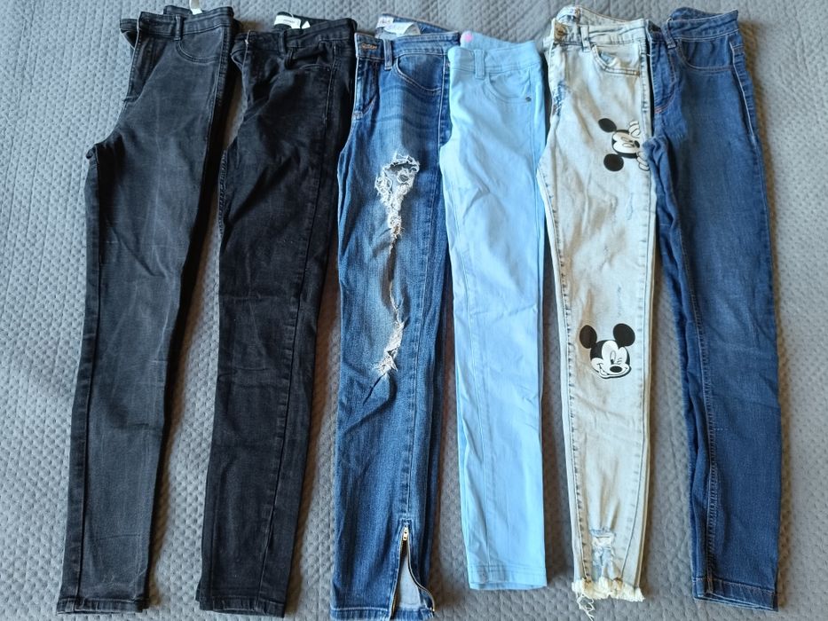 Продавам дънки за девойка XS-S