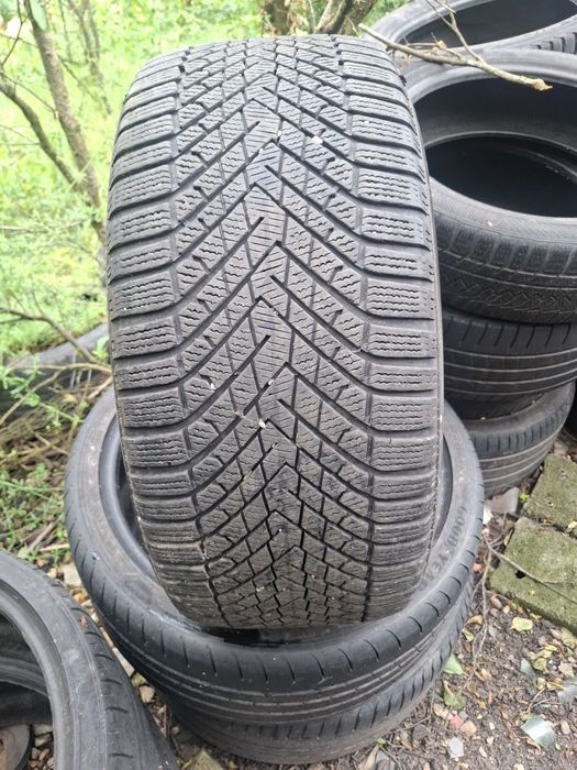 Vand 1 anvelopa 285 40 21 pireli m+s bun fara defecte dot 2023