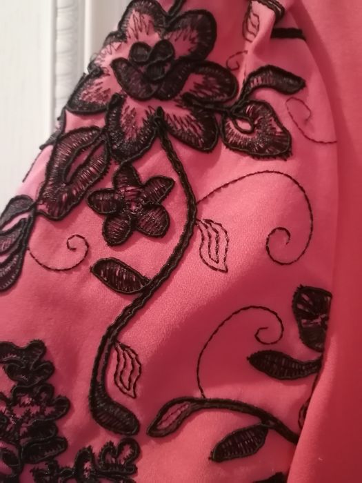 Продам платье 42-44 размер