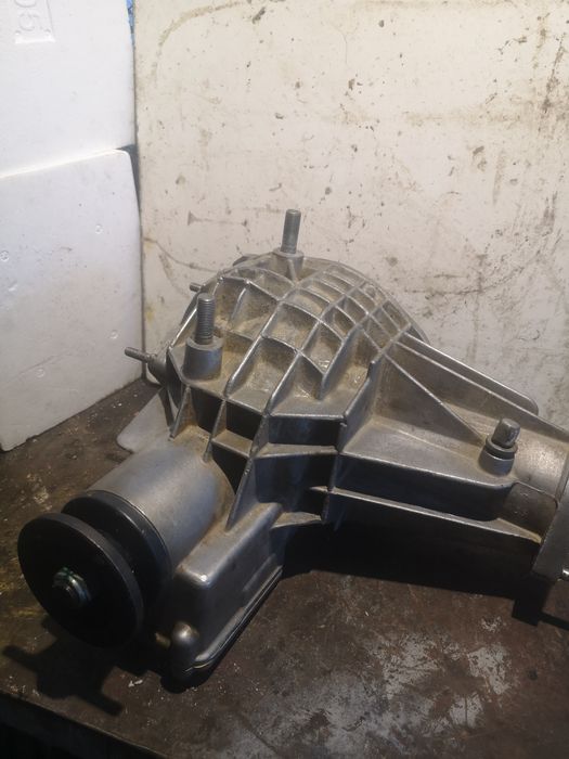 Передний редуктор НИВА