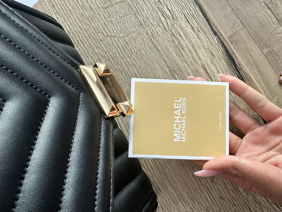 Michael Kors чанта