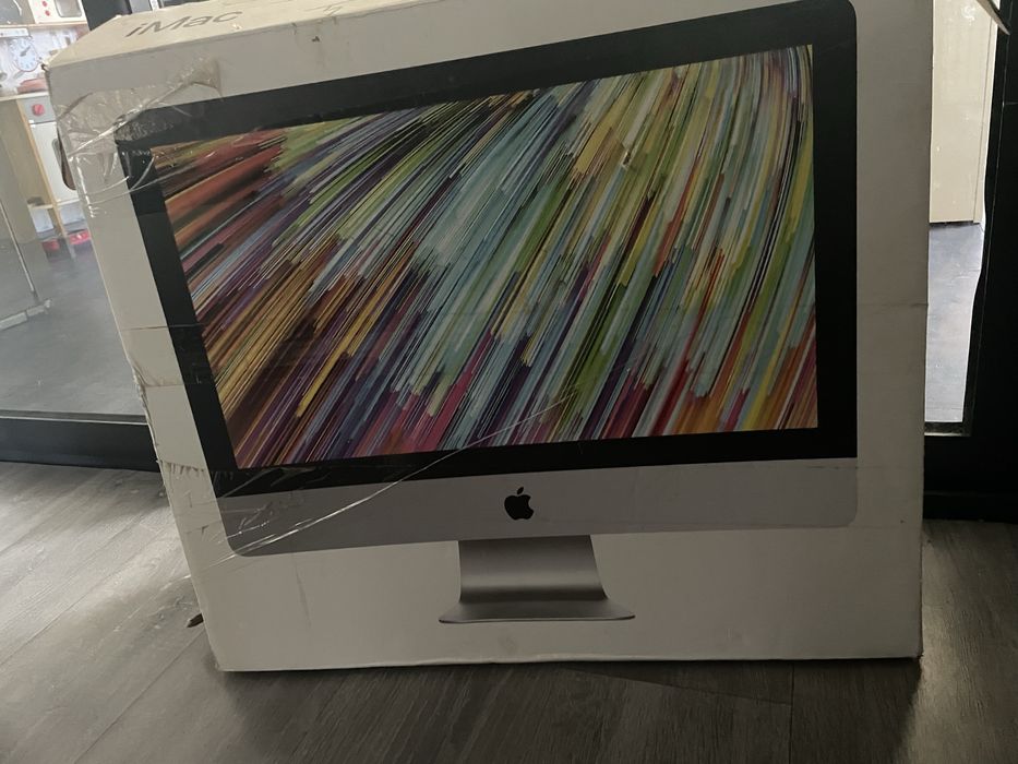 iMac Iphone  Monitor