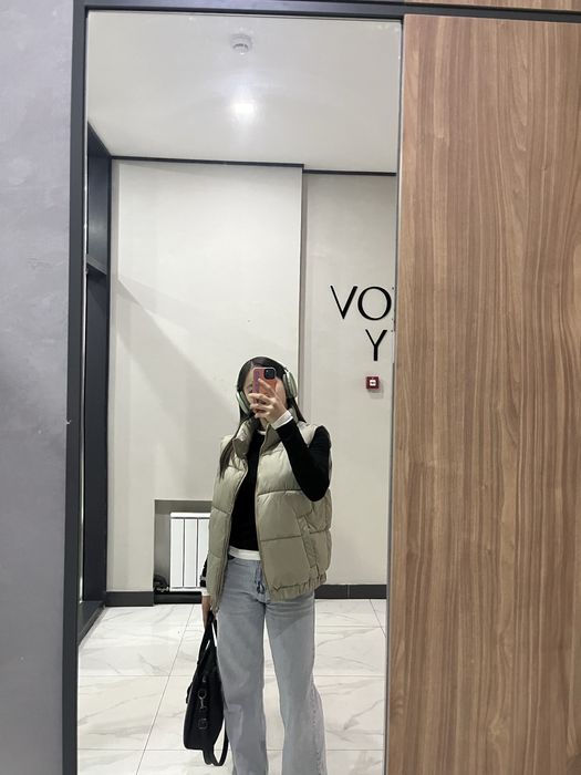 Безрукавка.