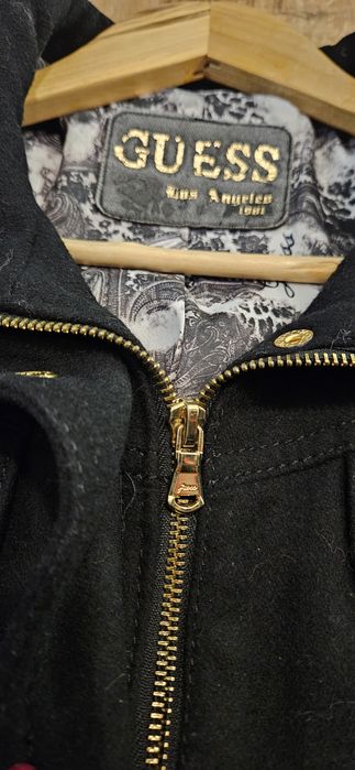 Дамско палто guess