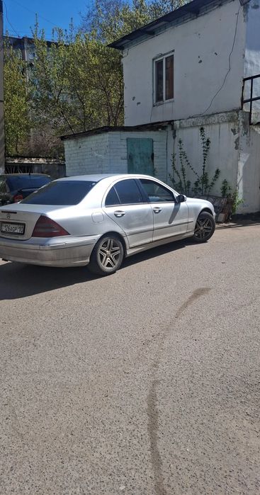 Продам мерседес с200