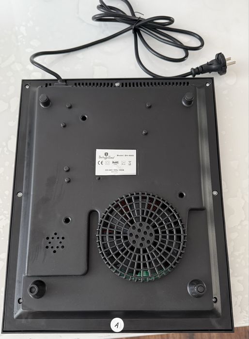 Vand plita cu inductie BerlingrrHaus HB-9000 1800W noua