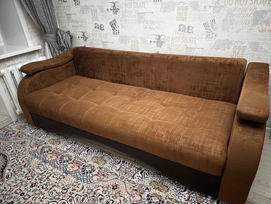 Продам диван в хорошем состоянии