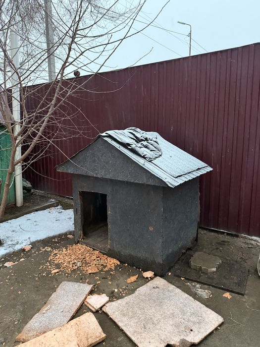 Продам будеу для большой собаки