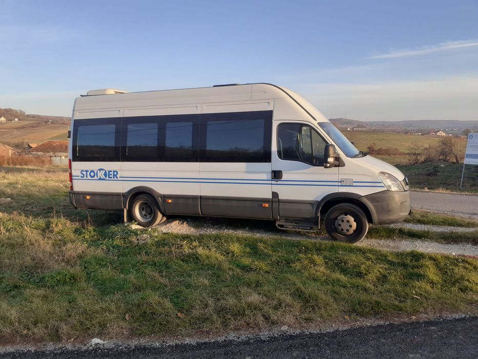 Iveco Irisbus microbus 16+1, noiembrie 2010, diesel 2998 cm3, 170 cp