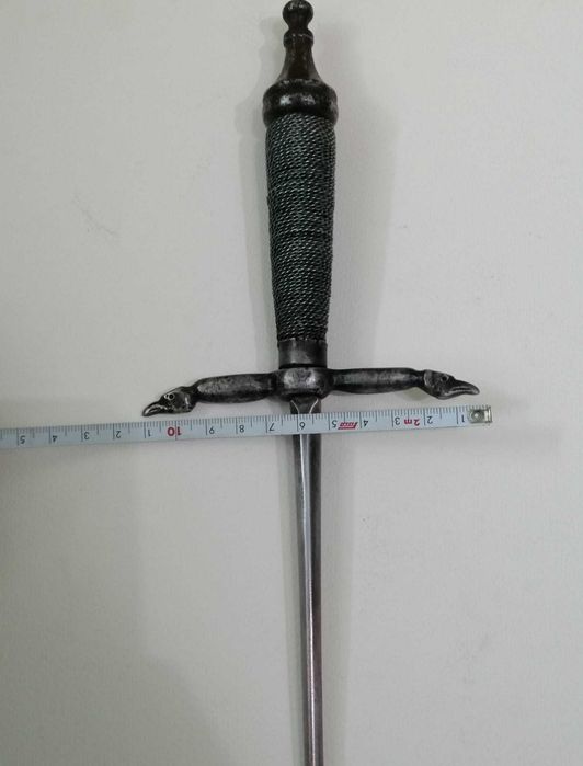 Stiletto vintage italian din Lombardia