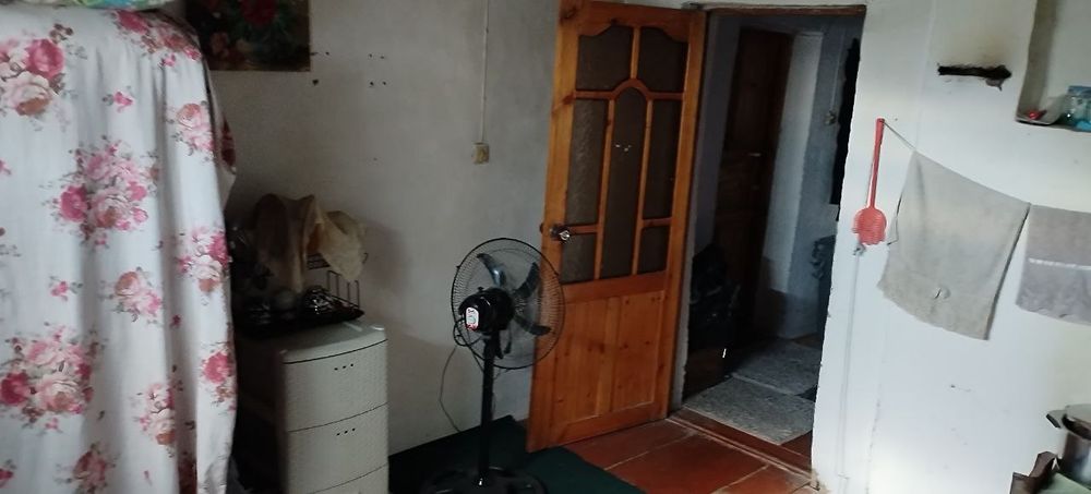 Ustirtte uy satiladi