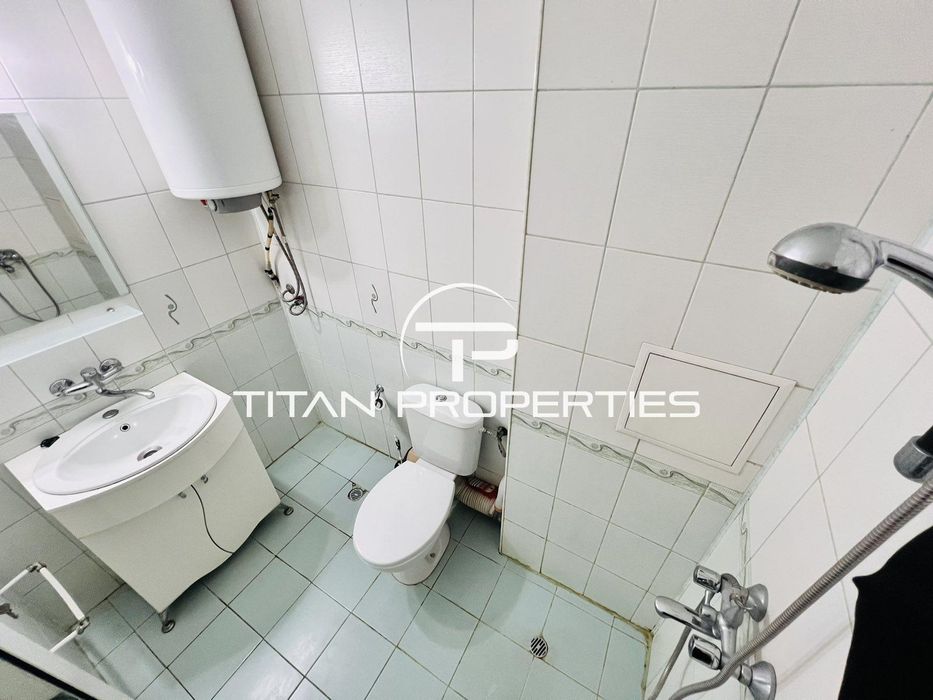 Дава се под наем Двустаен апартамент в Бургас, Славейков - 65 кв.м за 357 € - Снимка #6