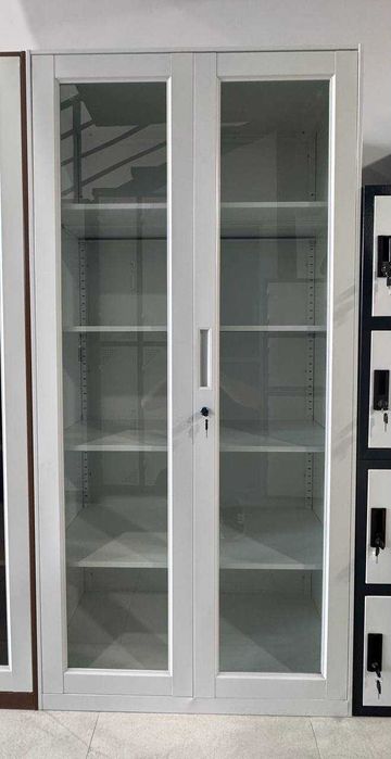 Металлический шкаф