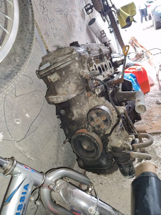 Мотор таиота авенсес