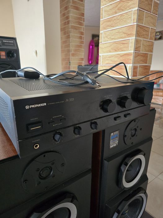 Stație audio Pioneer + boxe originale