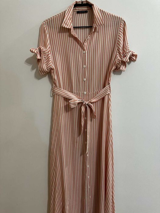 Платье Trendyol макси, розовое в полоску / размер 46