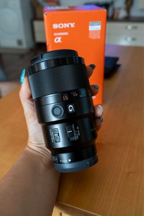 Sony FE 90mm f/2.8 Macro G
