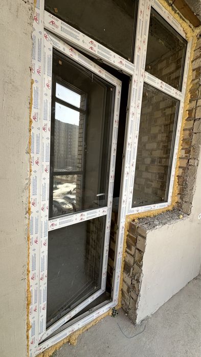 Пластиковая витражная перегородка