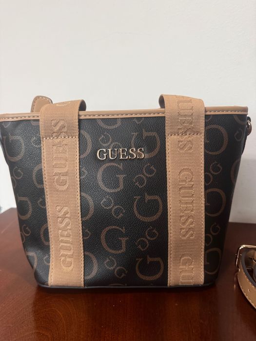 Guess small Tote bag естествена кожа