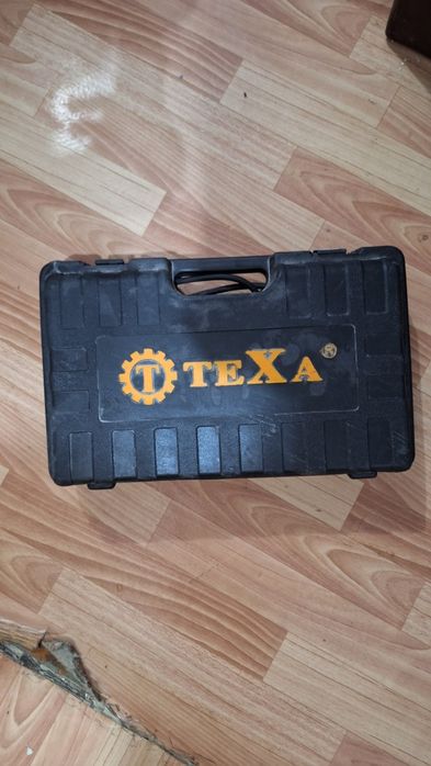 Перфоратор «ТЕХА»1350вт
1100 об/м
26мм
Набор в чемодане 
Возможна дост