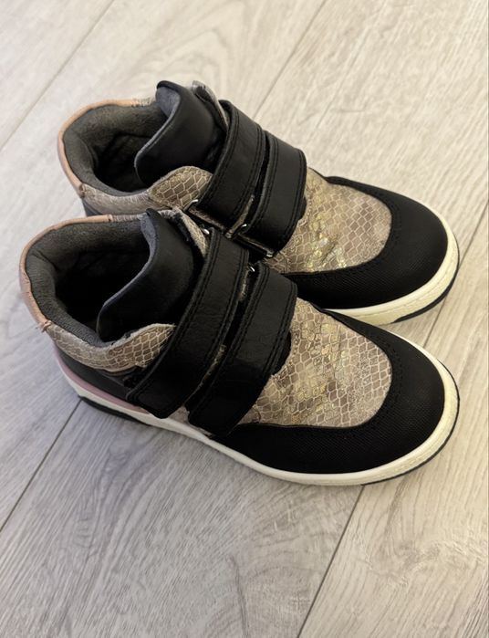 Ботинки для девочки демисезон Турция 29 р