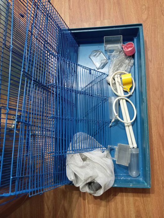 Клетка металлическая для птиц