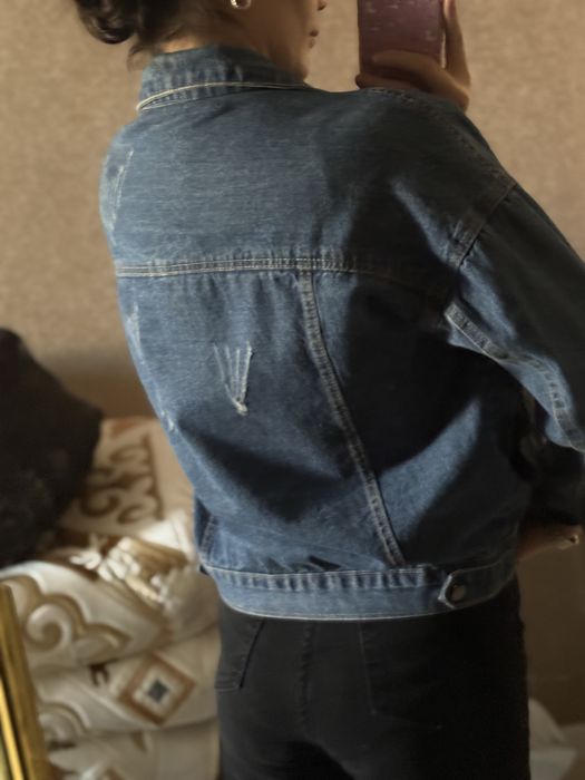 Джинсовка синяя короткая