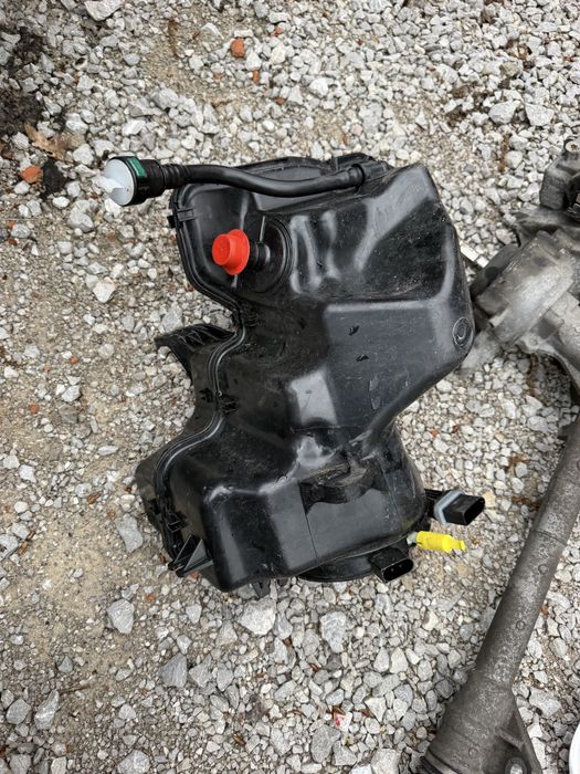 AdBlue Резервоар за VW Caddy