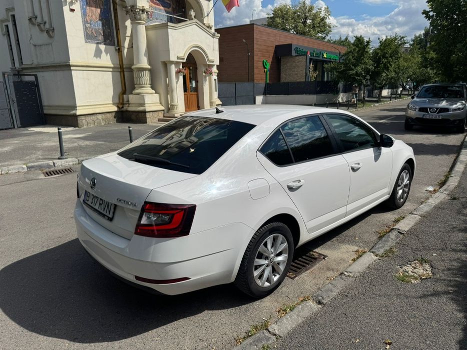 SKODA Octavia 2019 — imagine 4