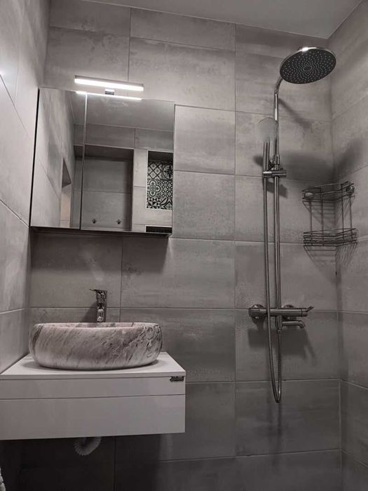 Дава се под наем Двустаен апартамент в София, Изток - 65 кв.м за 499 € - Снимка #3