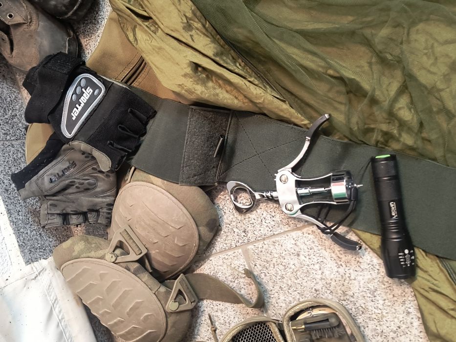 Камуфлаж екипировка оборудване