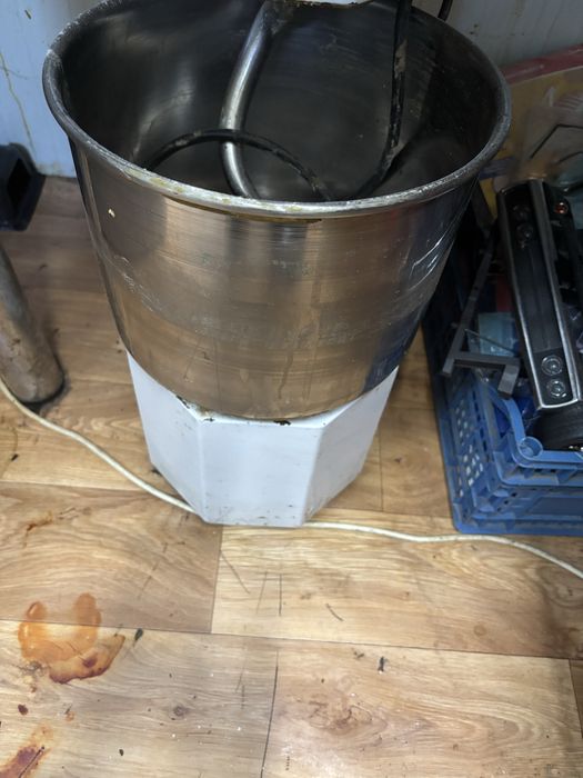 Продавам уредите от снимките