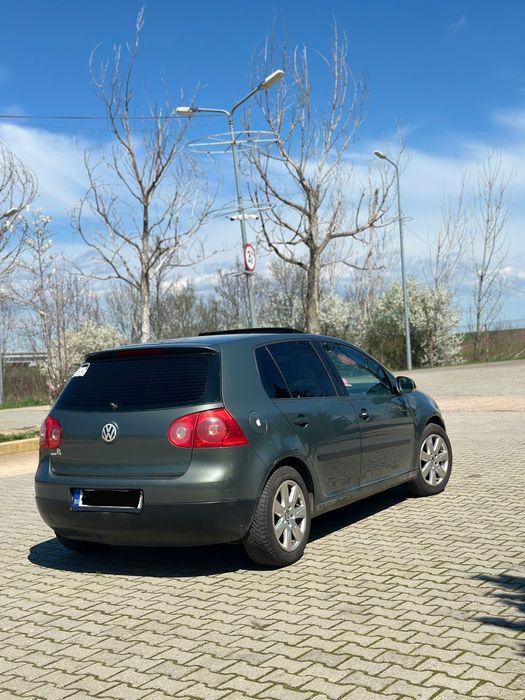 Vând VW Golf 5 1.4 fsi 90CP