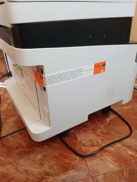 Продавам мултифункционално устройство