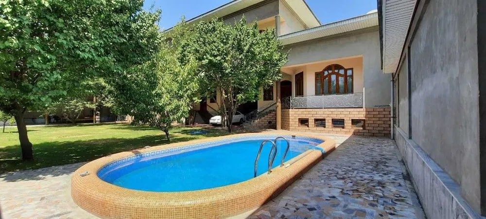 11 соток 10 комнаты Янгиабад Кадышева