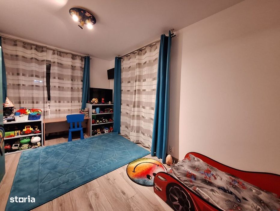 Apartament cu 3 camere, 2 bai, 2 balcoane, zona Muzeul Apei