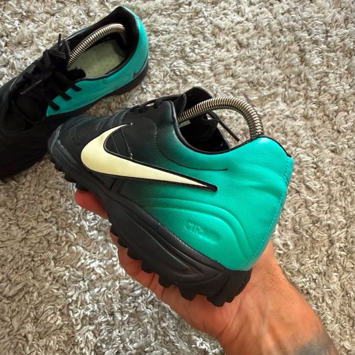 Сороконожки NIKE CTR360