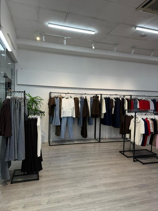 Оборудование для магазина одежды