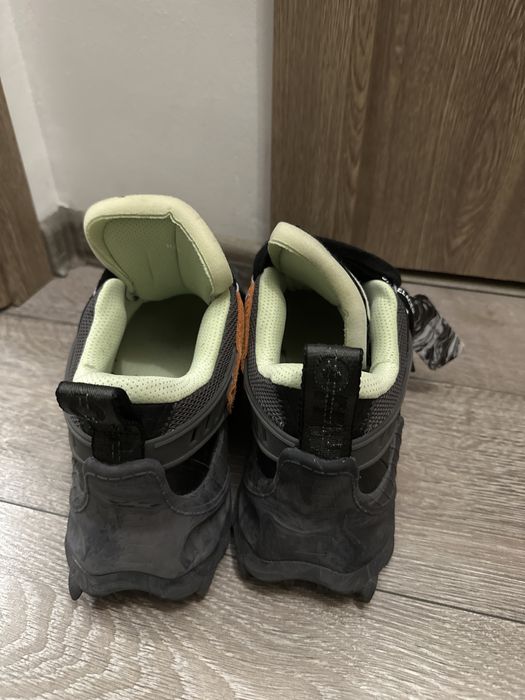 Vand adidasi off white