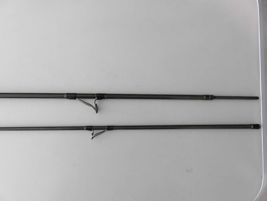 Спининг въдици Yamaga Ballistick 85/16 и Lazer Rainbow Spin