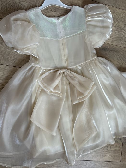 Платье новое размер 120