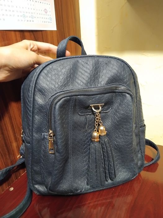 Ryukzak sumka 2 xonali sifati zõr TELEGRAM ORQALI YOZING