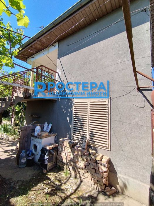 Вила с Ток, Вода, Кладенец! Местност Драката,  200м. от Главен Път