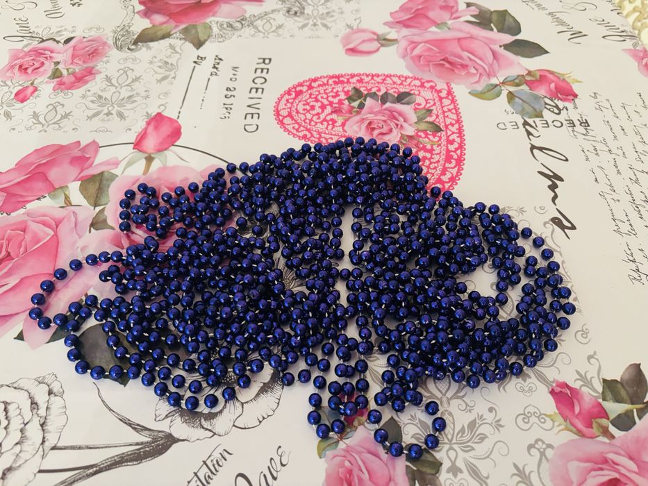 Продам Советские Новогодние игрушки , заезду , гирлянды , бусы