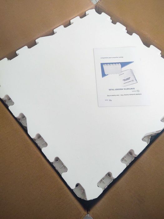 Синтетичен лед за хокей и фигурно пързаляне