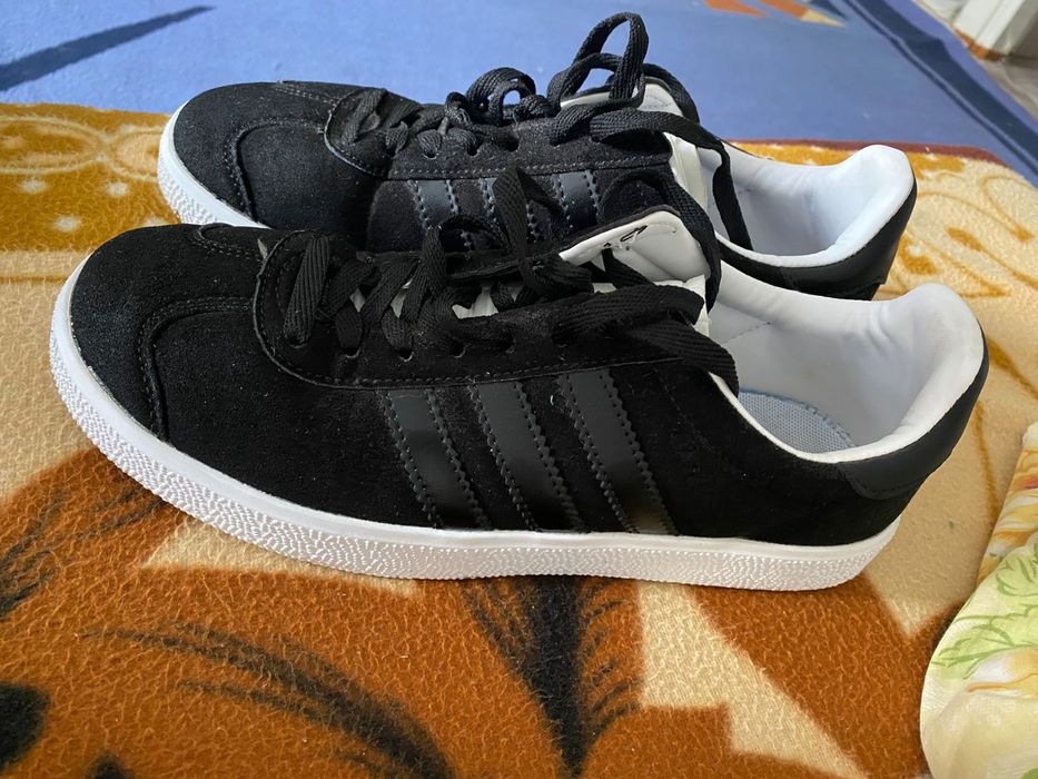 Продам кеды(лёгкие)