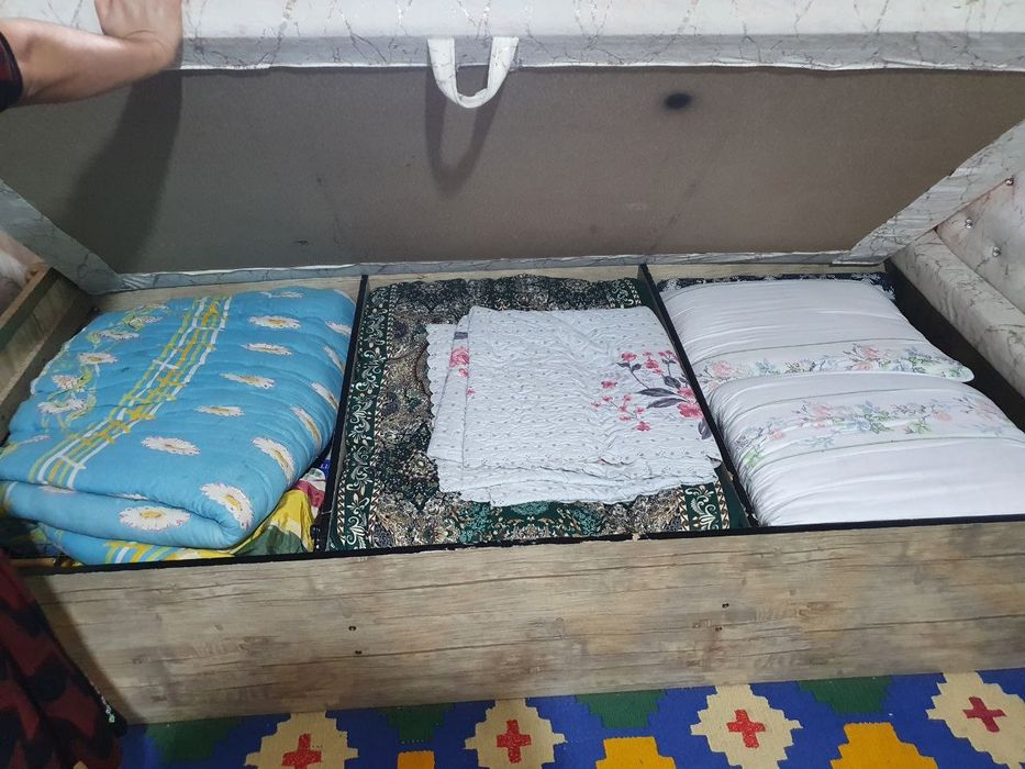 Divan yaxshi oʻzimniki