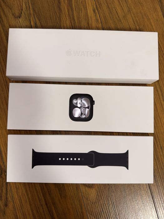 ЧИСТО НОВ Apple Watch S11, CELL, Jet Black