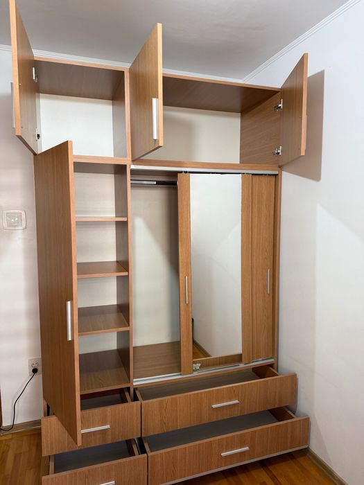 Vand sifonier foarte spatios