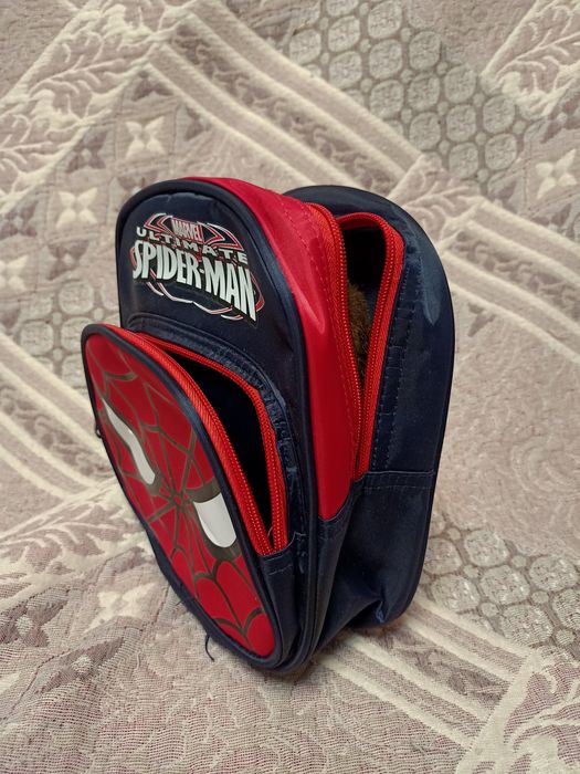 Продам рюкзак детский  2000тг